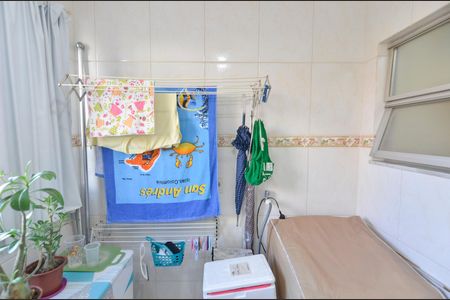 Apartamento à venda com 71m², 2 quartos e 1 vagaÁrea de Serviço