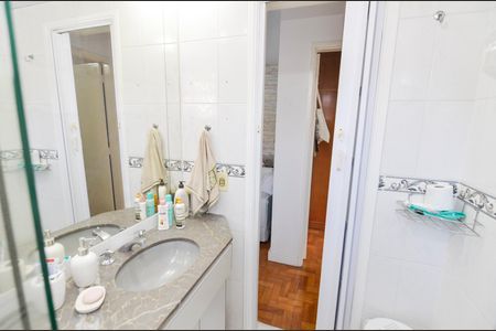 Apartamento à venda com 71m², 2 quartos e 1 vagaBanheiro