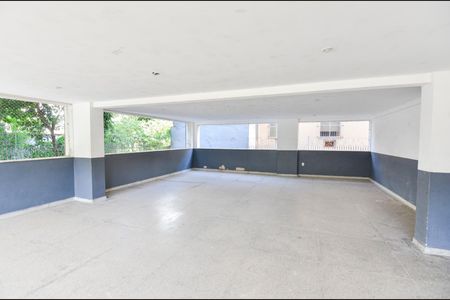 Apartamento à venda com 71m², 2 quartos e 1 vagaÁrea comum