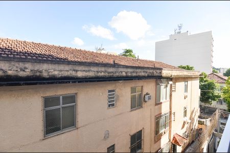 Apartamento à venda com 71m², 2 quartos e 1 vagaSala