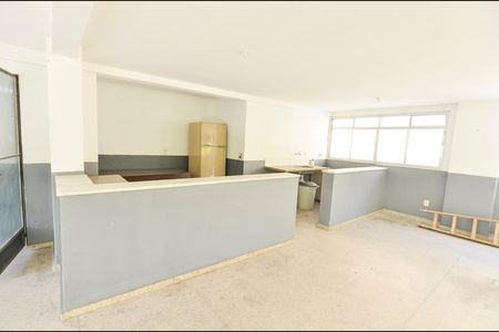 Apartamento à venda com 71m², 2 quartos e 1 vagaÁrea comum