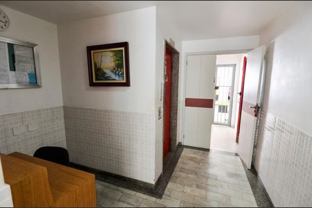 Apartamento à venda com 71m², 2 quartos e 1 vagaHall