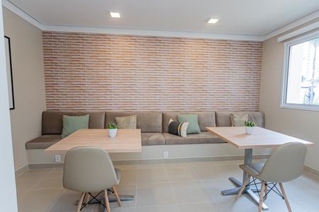 Apartamento à venda com 33m², 2 quartos e sem vaga Apartamento à venda com 33m², 2 quartos e sem vagaSala de estudos