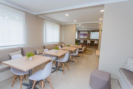 Apartamento à venda com 33m², 2 quartos e sem vaga Apartamento à venda com 33m², 2 quartos e sem vagaSalão de Festas