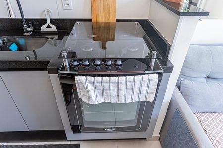 Apartamento à venda com 33m², 2 quartos e sem vaga Apartamento à venda com 33m², 2 quartos e sem vagaSala, cozinha e área de serviço
