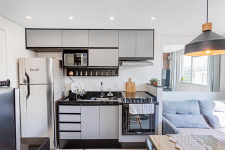 Apartamento à venda com 33m², 2 quartos e sem vaga Apartamento à venda com 33m², 2 quartos e sem vagaSala, cozinha e área de serviço
