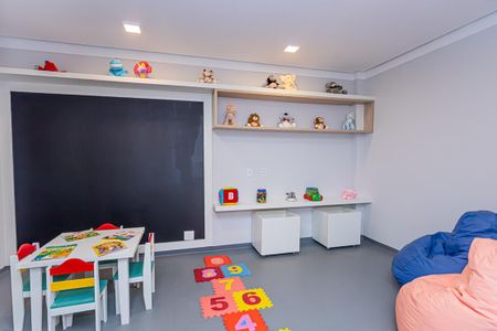 Apartamento à venda com 33m², 2 quartos e sem vaga Apartamento à venda com 33m², 2 quartos e sem vagaBrinquedoteca