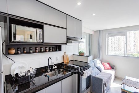 Apartamento à venda com 33m², 2 quartos e sem vaga Apartamento à venda com 33m², 2 quartos e sem vagaSala, cozinha e área de serviço