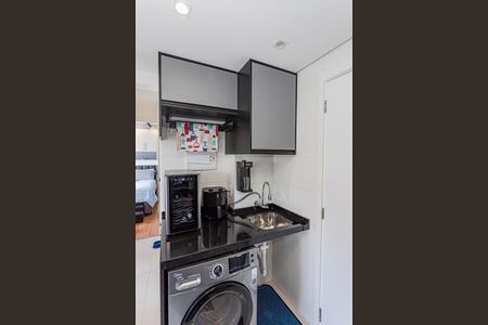 Apartamento à venda com 33m², 2 quartos e sem vaga Apartamento à venda com 33m², 2 quartos e sem vagaSala, cozinha e área de serviço