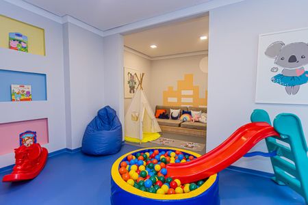 Apartamento à venda com 33m², 2 quartos e sem vaga Apartamento à venda com 33m², 2 quartos e sem vagaBrinquedoteca