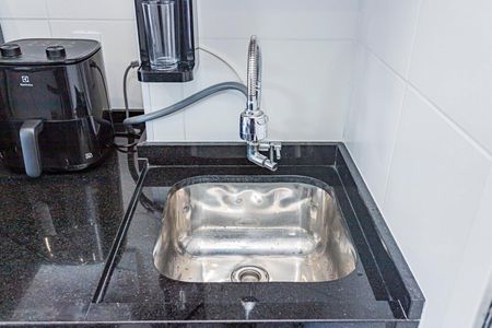 Apartamento à venda com 33m², 2 quartos e sem vaga Apartamento à venda com 33m², 2 quartos e sem vagaSala, cozinha e área de serviço
