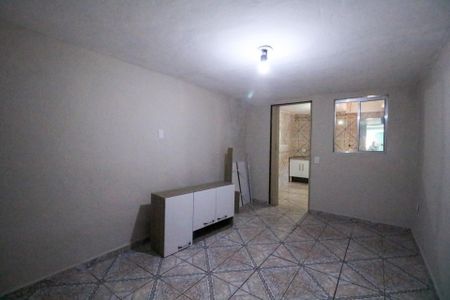 Casa à venda com 100m², 2 quartos e 2 vagas Casa à venda com 100m², 2 quartos e 2 vagasCasa 2