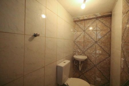 Casa à venda com 100m², 2 quartos e 2 vagas Casa à venda com 100m², 2 quartos e 2 vagasCasa 2