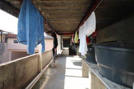 Casa à venda com 100m², 2 quartos e 2 vagas Casa à venda com 100m², 2 quartos e 2 vagasÁrea de Serviço