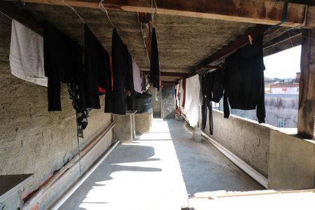 Casa à venda com 100m², 2 quartos e 2 vagas Casa à venda com 100m², 2 quartos e 2 vagasÁrea de Serviço