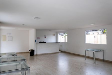 Apartamento para alugar com 50m², 2 quartos e 1 vagaÁrea comum - Salão de festas