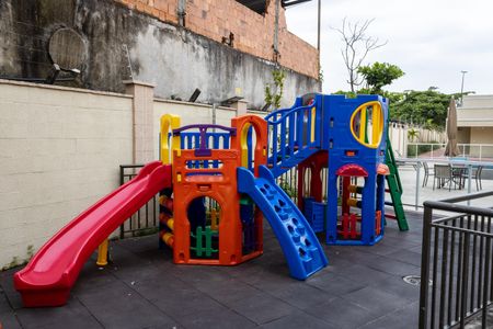 Apartamento para alugar com 50m², 2 quartos e 1 vagaÁrea comum - Playground
