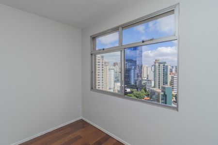 Apartamento à venda com 3 quartos, 90m² em Santa Efigênia, Belo Horizonte