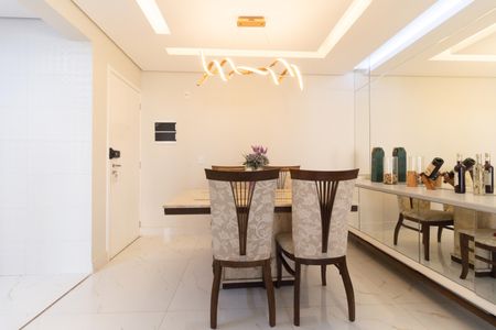 Apartamento à venda com 68m², 1 quarto e 1 vagaSala