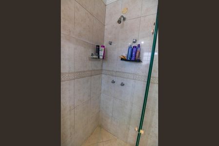 Casa de condomínio para alugar com 200m², 5 quartos e 2 vagas Casa de condomínio para alugar com 200m², 5 quartos e 2 vagasBanheiro da Suíte 4