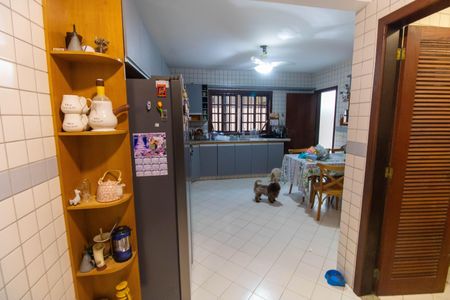 Casa de condomínio para alugar com 200m², 5 quartos e 2 vagas Casa de condomínio para alugar com 200m², 5 quartos e 2 vagasCozinha