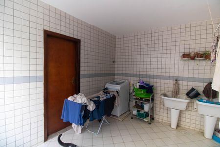 Casa de condomínio para alugar com 200m², 5 quartos e 2 vagas Casa de condomínio para alugar com 200m², 5 quartos e 2 vagasÁrea de Serviço