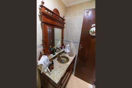 Casa de condomínio para alugar com 200m², 5 quartos e 2 vagas Casa de condomínio para alugar com 200m², 5 quartos e 2 vagasLavabo