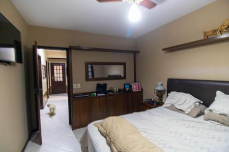 Casa de condomínio para alugar com 200m², 5 quartos e 2 vagas Casa de condomínio para alugar com 200m², 5 quartos e 2 vagasSuíte 4