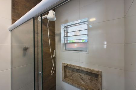 Studio para alugar com 30m², 0 quarto e 2 vagasBanheiro 