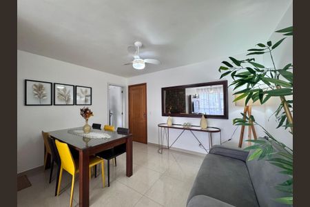 Sala de apartamento para alugar com 2 quartos, 87m² em Recreio dos Bandeirantes, Rio de Janeiro