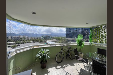 Apartamento para alugar com 87m², 2 quartos e 1 vagaVaranda