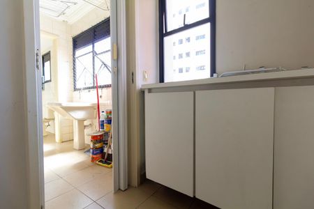 Apartamento para alugar com 93m², 3 quartos e 2 vagasDepósito