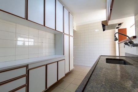 Apartamento para alugar com 93m², 3 quartos e 2 vagasCozinha