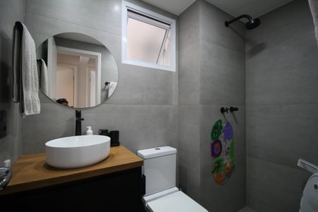 Apartamento à venda com 69m², 3 quartos e 2 vagasBanheiro