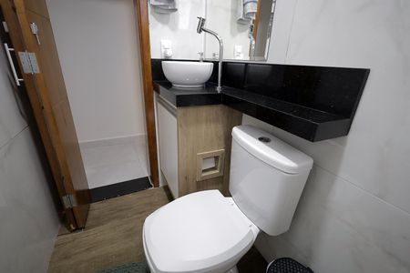 Casa à venda com 118m², 3 quartos e 2 vagasBanheiro