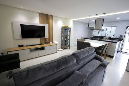 Casa à venda com 118m², 3 quartos e 2 vagasSala