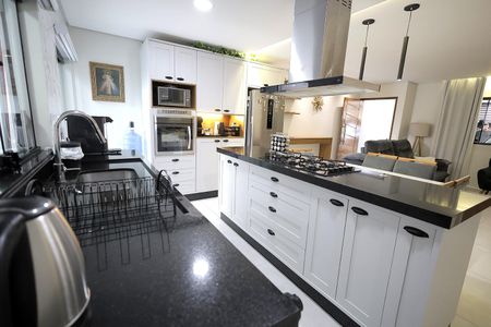 Casa à venda com 118m², 3 quartos e 2 vagasCozinha