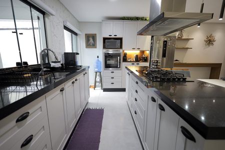 Casa à venda com 118m², 3 quartos e 2 vagasCozinha