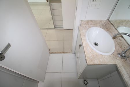 Apartamento à venda com 60m², 2 quartos e 2 vagasBanheiro