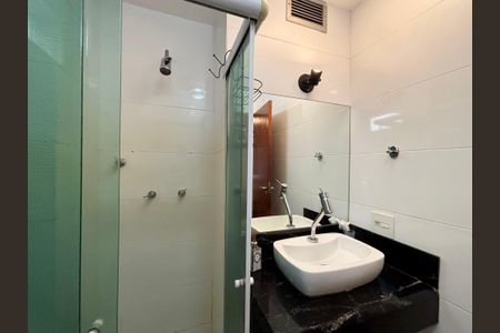 Apartamento para alugar com 87m², 2 quartos e 1 vagaSuíte - banheiro