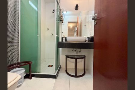 Apartamento para alugar com 87m², 2 quartos e 1 vagaSuíte - banheiro