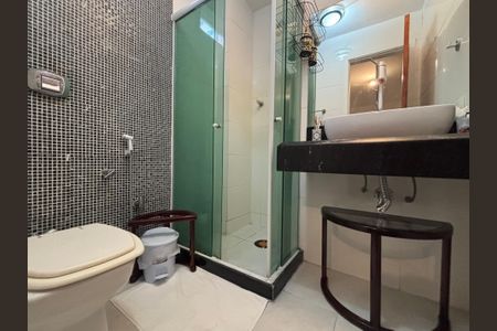 Apartamento para alugar com 87m², 2 quartos e 1 vagaSuíte - banheiro