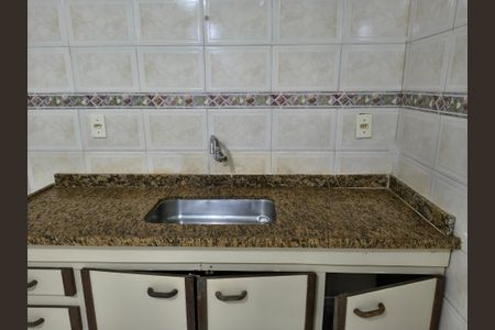 Casa para alugar com 43m², 1 quarto e sem vaga Casa para alugar com 43m², 1 quarto e sem vagaBancada - Cozinha
