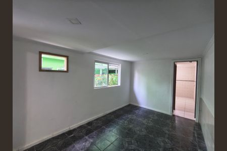 Quarto 1 de casa para alugar com 1 quarto, 43m² em Taquara, Rio de Janeiro