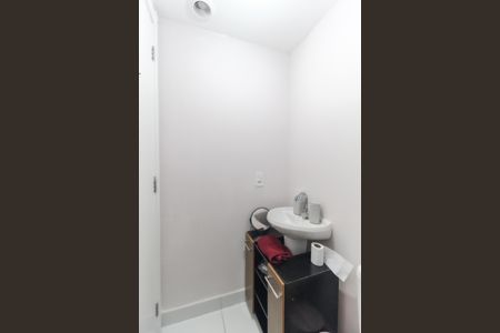 Apartamento para alugar com 32m², 2 quartos e sem vaga Apartamento para alugar com 32m², 2 quartos e sem vagaBanheiro