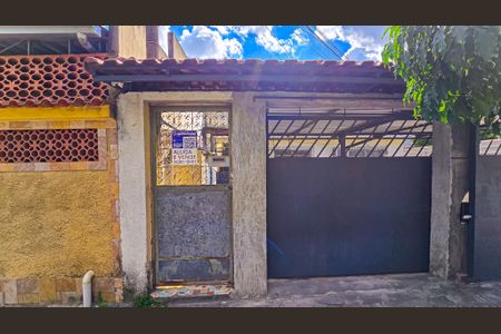 Apartamento para alugar com 60m², 2 quartos e sem vagaFachada com placa