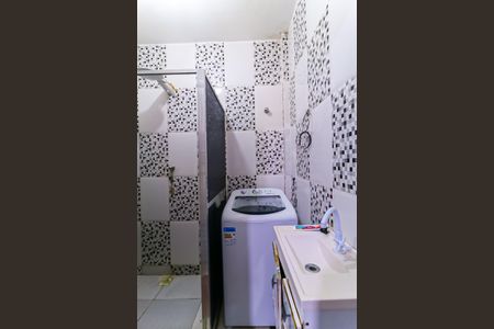 Apartamento para alugar com 60m², 2 quartos e sem vagaBanheiro