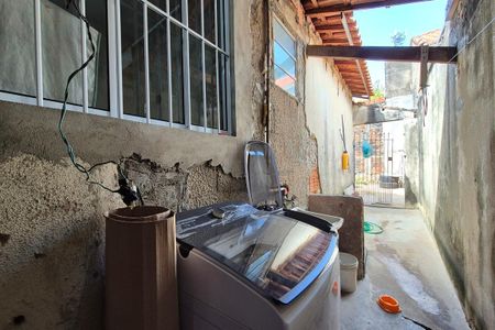 Casa à venda com 90m², 3 quartos e 1 vagaÁrea de Serviço