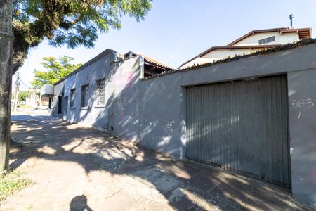 Casa para alugar com 154m², 3 quartos e 2 vagas Casa para alugar com 154m², 3 quartos e 2 vagasFachada