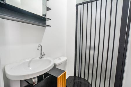 Apartamento para alugar com 37m², 2 quartos e 1 vaga Apartamento para alugar com 37m², 2 quartos e 1 vagaBanheiro